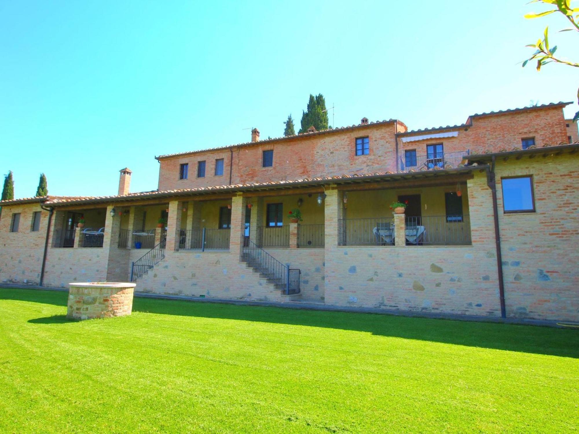 San Giovanni dʼAssoAttractive Farmhouse In Montalcino With Terrace别墅 外观 照片